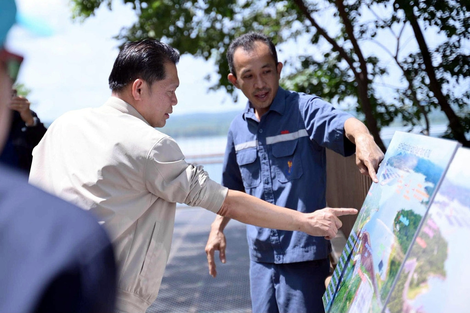 "รองฯเดช" ลงพื้นที่อุบลฯ เกาะติดแม่น้ำมูล-โขง สั่งพร้อมรับมือน้ำทุกสถานการณ์