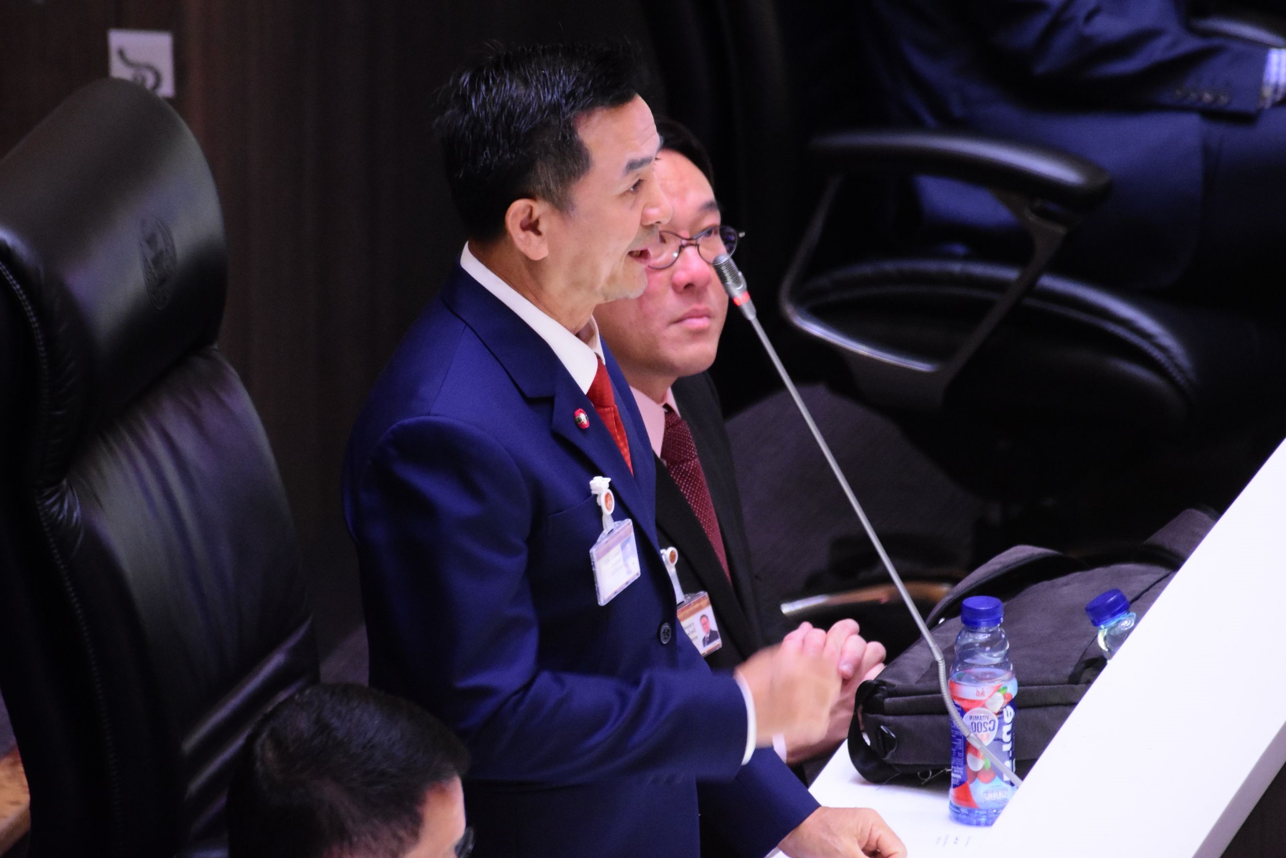 ประชุมรัฐสภา เริ่มแล้ว ! "หมอชลน่าน" เสนอชื่อ "พิธา" นั่งนายกฯ