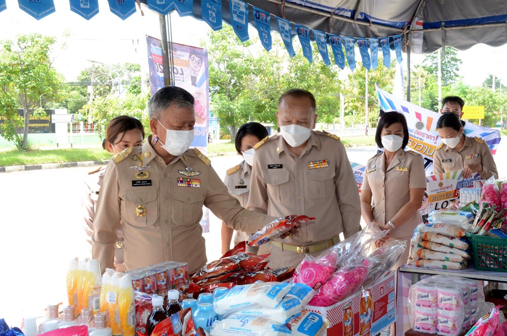 พาณิชย์กาฬสินธุ์ จัดคาราวานสินค้าราคาถูก ช่วยลดภาระประชาชน