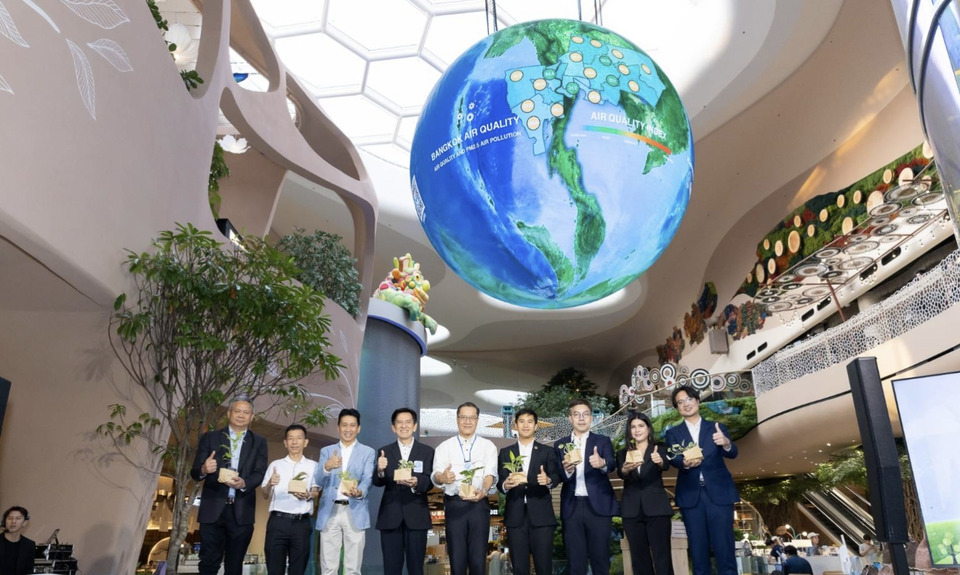 สยามพิวรรธน์ ผนึกกำลัง กรุงเทพมหานคร ฉลอง Earth Day 2026   ชู “NEXTOPIA” สยามพารากอน ต้นแบบเมืองอากาศสะอาดเพื่อคุณภาพชีวิตคนเมือง    