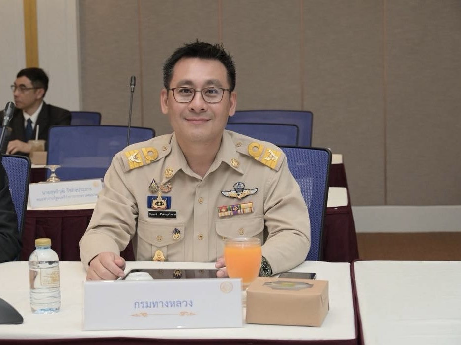 “ปิยพงษ์” อธิบดีกรมทางคนใหม่ มั่นใจสานงานอย่างไร้รอยต่อ ยกระดับทางหลวงสู่ศักยภาพสากล ช่วยรัฐบาลขับเคลื่อนศก.และอนาคต  