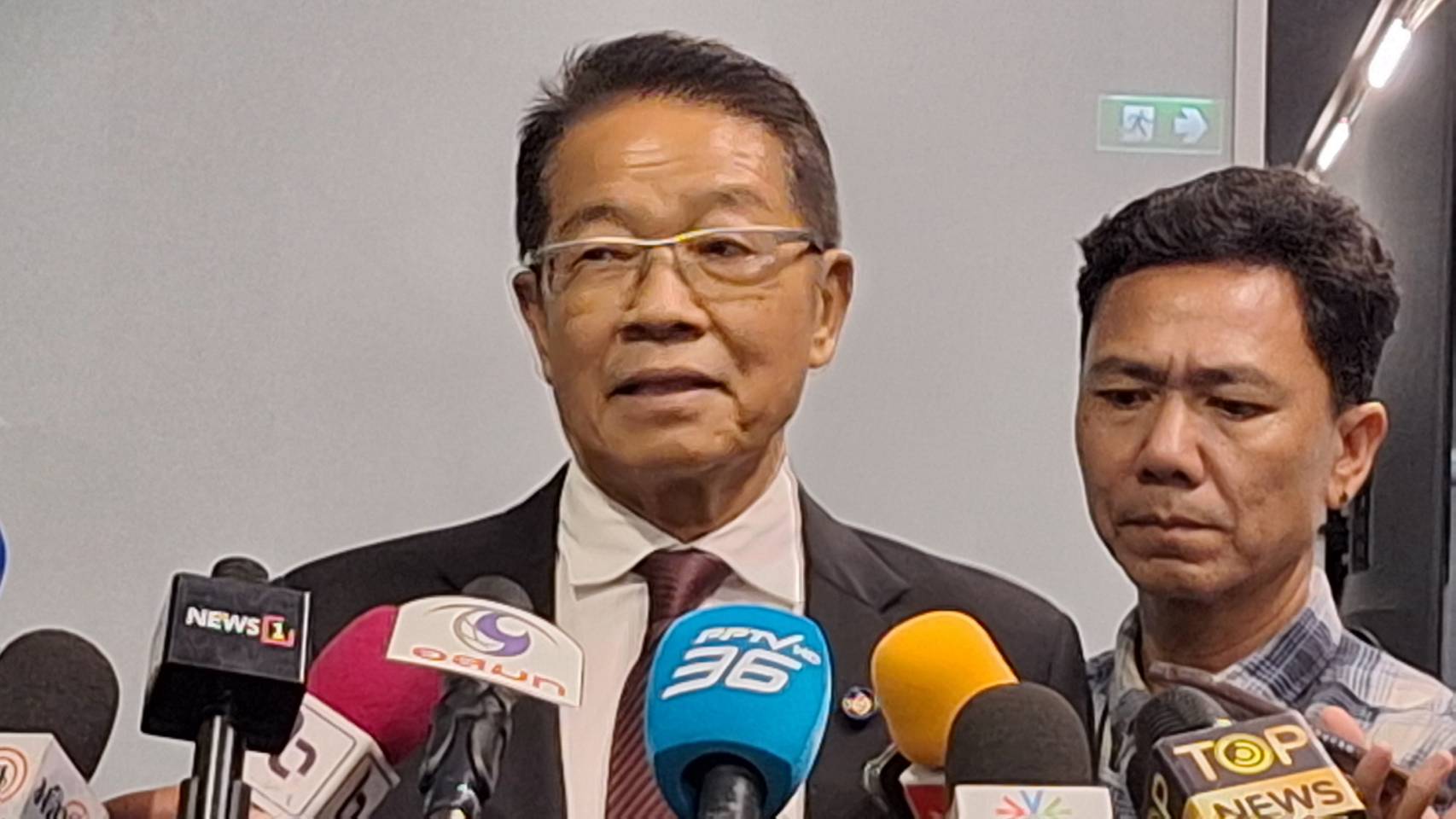 “ประพันธ์” แนะสส.ฝ่ายค้านต่อยอด 4 ปมร้อนซักฟอกรัฐบาล ชี้แม้ไม่ลงมติทำให้ครม.อยู่ไม่ได้  