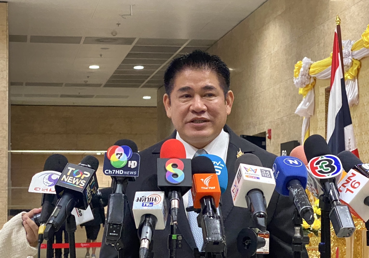 “ธรรมนัส” เผยวิปรัฐบาลบอกปมแก้รัฐธรรมนูญ “ต้องเดินไปด้วยกัน”  แต่ถ้าต่างคนต่างมีหลักการของตัวเอง ก็ไม่โกธรกัน