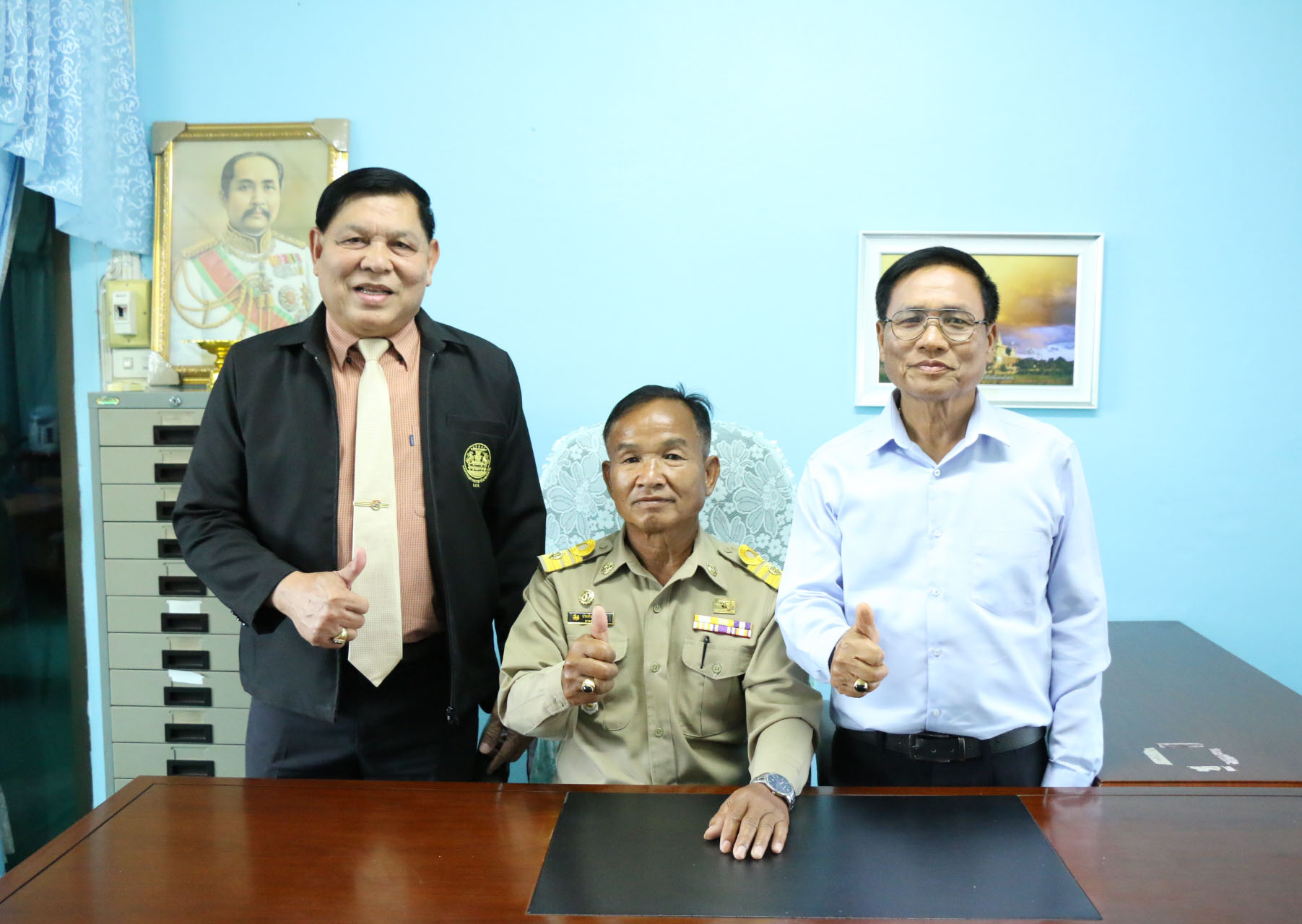 ปธ.กรรมการสันนิบาตสหกรณ์กาฬสินธุ์ ร่วมยินดีกับผู้บริหารท้องถิ่น