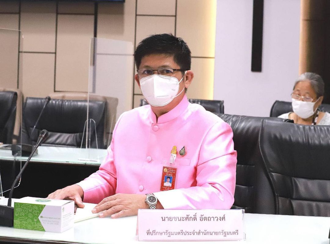 "ชนะศักดิ์" ฟาด "วิชิต" อย่าทำตัวเป็นผู้พิพากษา โหน "นิด้าโพล" จี้ "บิ๊กตู่"ลาออก ไล่เอาเวลาไปทำ "พรรคเศรษฐกิจไทย" ให้ดีก่อน 