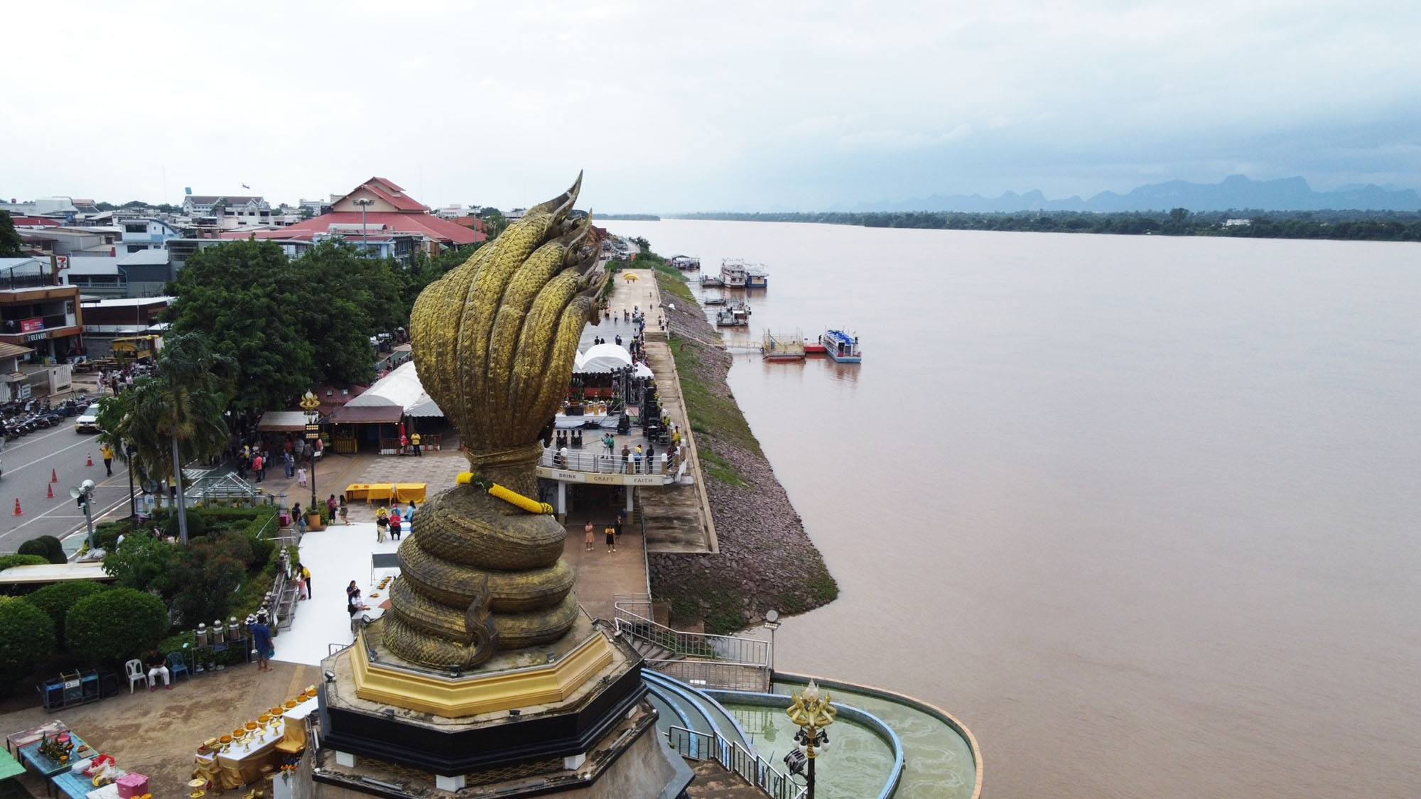 น้ำโขงสูงแตะ 9 เมตร จ่อวิกฤติใกล้จุดล้นตลิ่ง ลำน้ำสาขาล้น