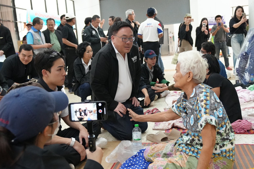 “จุลพันธ์” ซัดรัฐบาลช้าต้องลุย “ล้างโคลน” ในบ้านก่อนถนน ชี้คนใต้เข้าสู่เฟส 3 ฟื้นชีวิต เร่งตั้งทีมเยียวยาจิตใจ