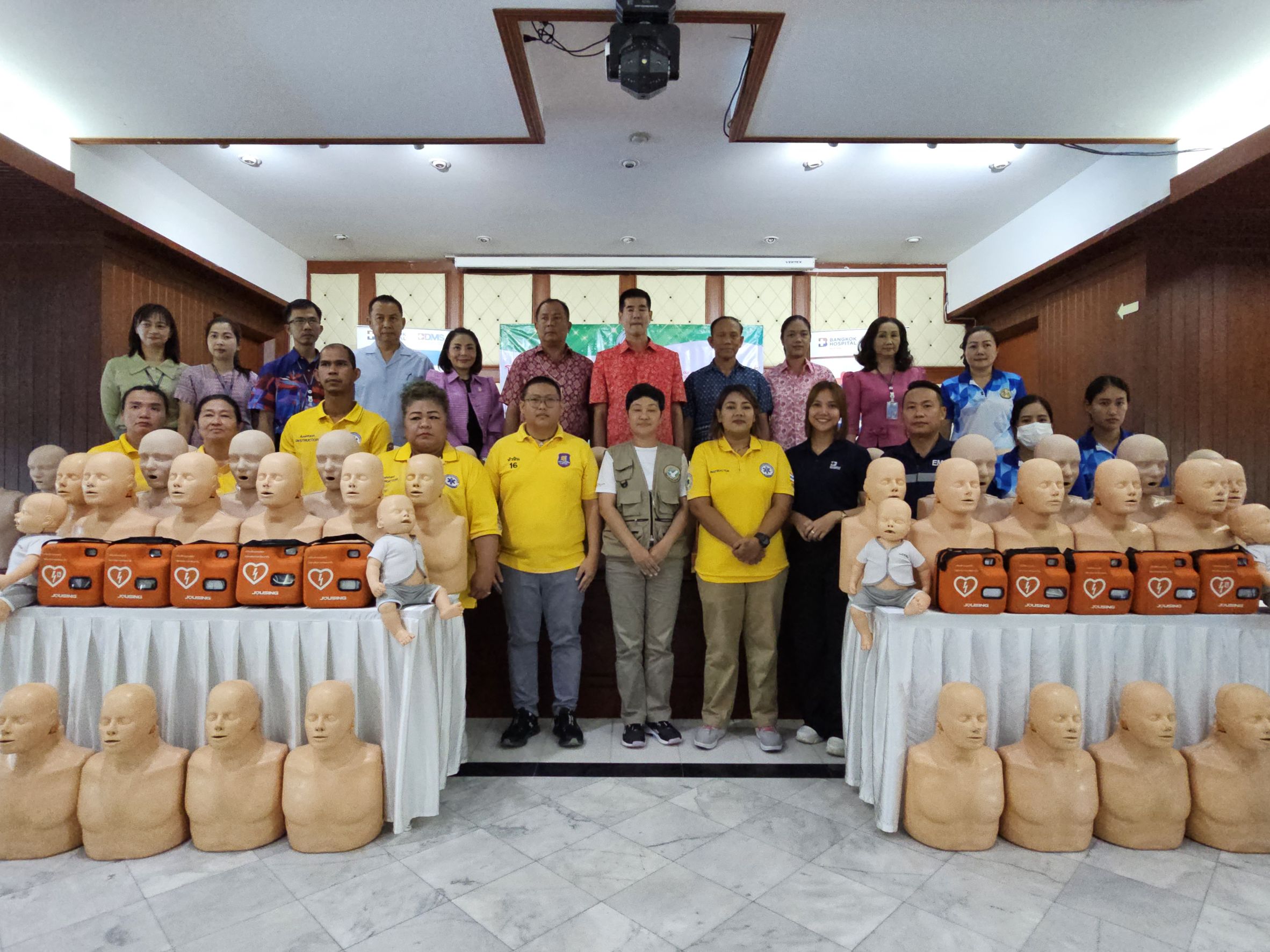  “ทม.หัวหิน” หนุนเยาวชน CPR ได้ใช้เครื่อง AED เป็น เปิดสอนในโครงการอบรมหมอหมู่บ้านในพระราชประสงค์ 