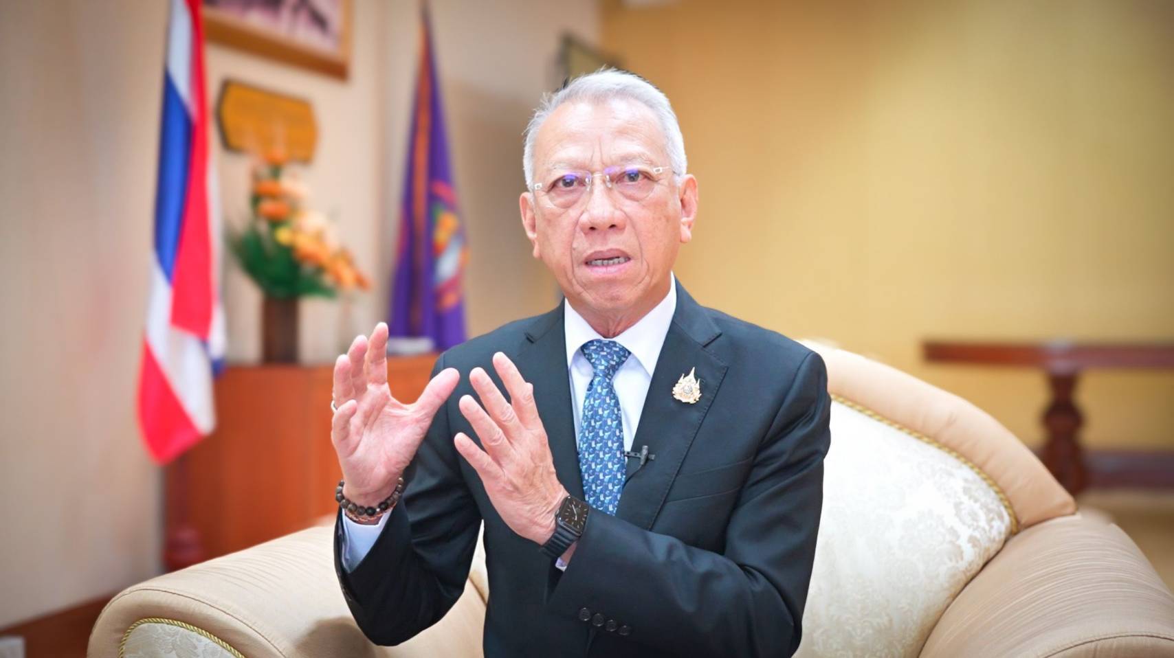 พิพัฒน์ฉีดเงินจูงใจแรงานไทยมีลูกเพิ่ม