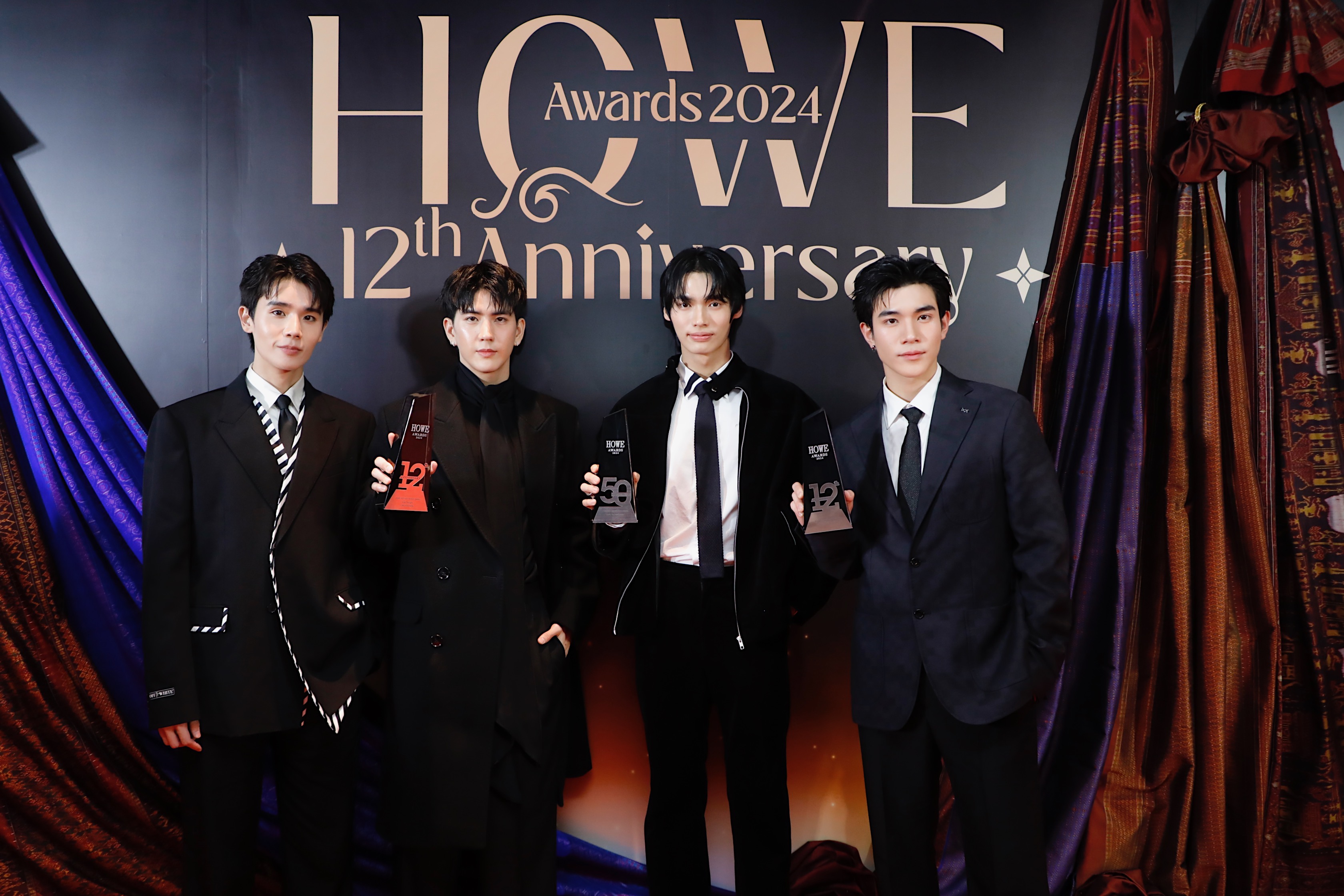  ฮอตต่อเนื่อง!  “วิน-โฟร์ท-จิมมี่-ซี” นำทีม “GMMTV” คว้า 3 รางวัล ในงาน “HOWE AWARDS 2024”