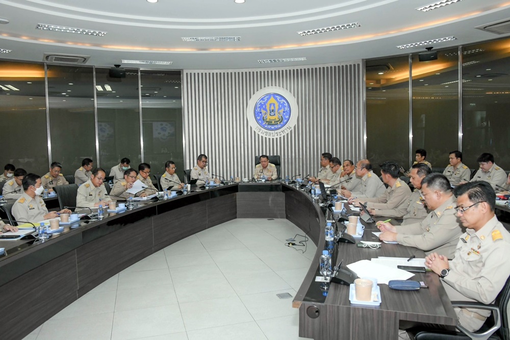กรมชลฯ ประชุมวางแผนบริหารจัดการน้ำ รับมือฝนทิ้งช่วง