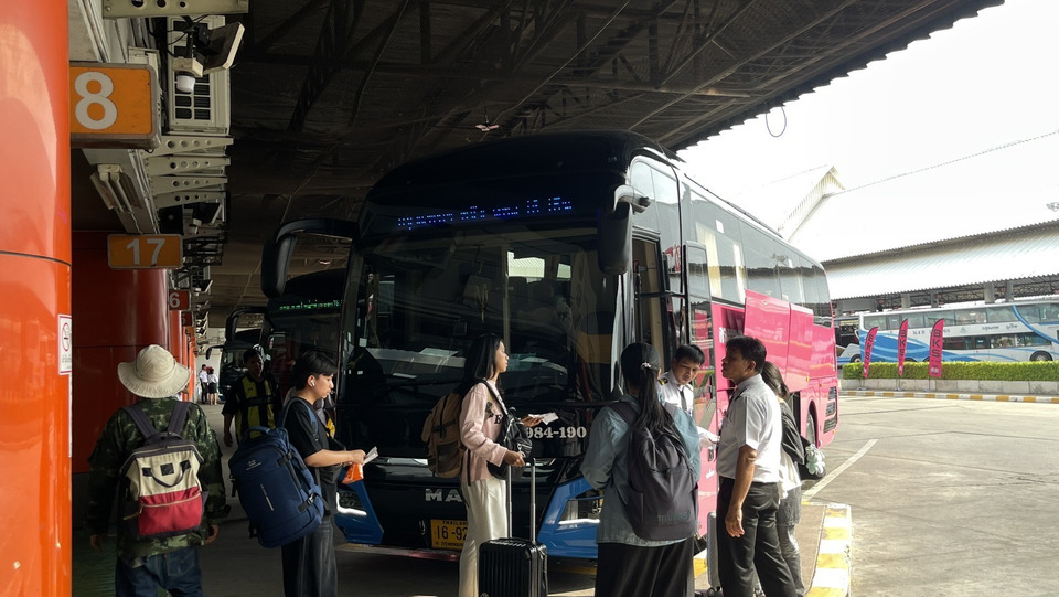 “BKS” เปิด 20 เส้นทางธรรมชาติ ชวนนั่งรถโดยสารเที่ยวหน้าฝน สัมผัสบรรยากาศดีทั่วไทย