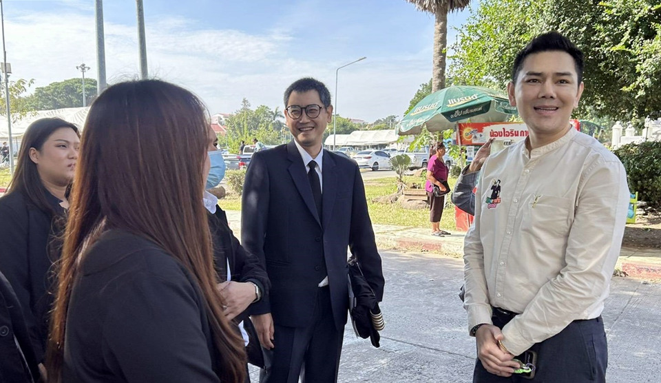ศาลนัดแรกคดีเพิกถอนที่ดินเขากระโดง "ทนายอั๋น" บุกให้กำลังใจทนาย รฟท. ฟ้องแล้วกว่า 700 ไร่