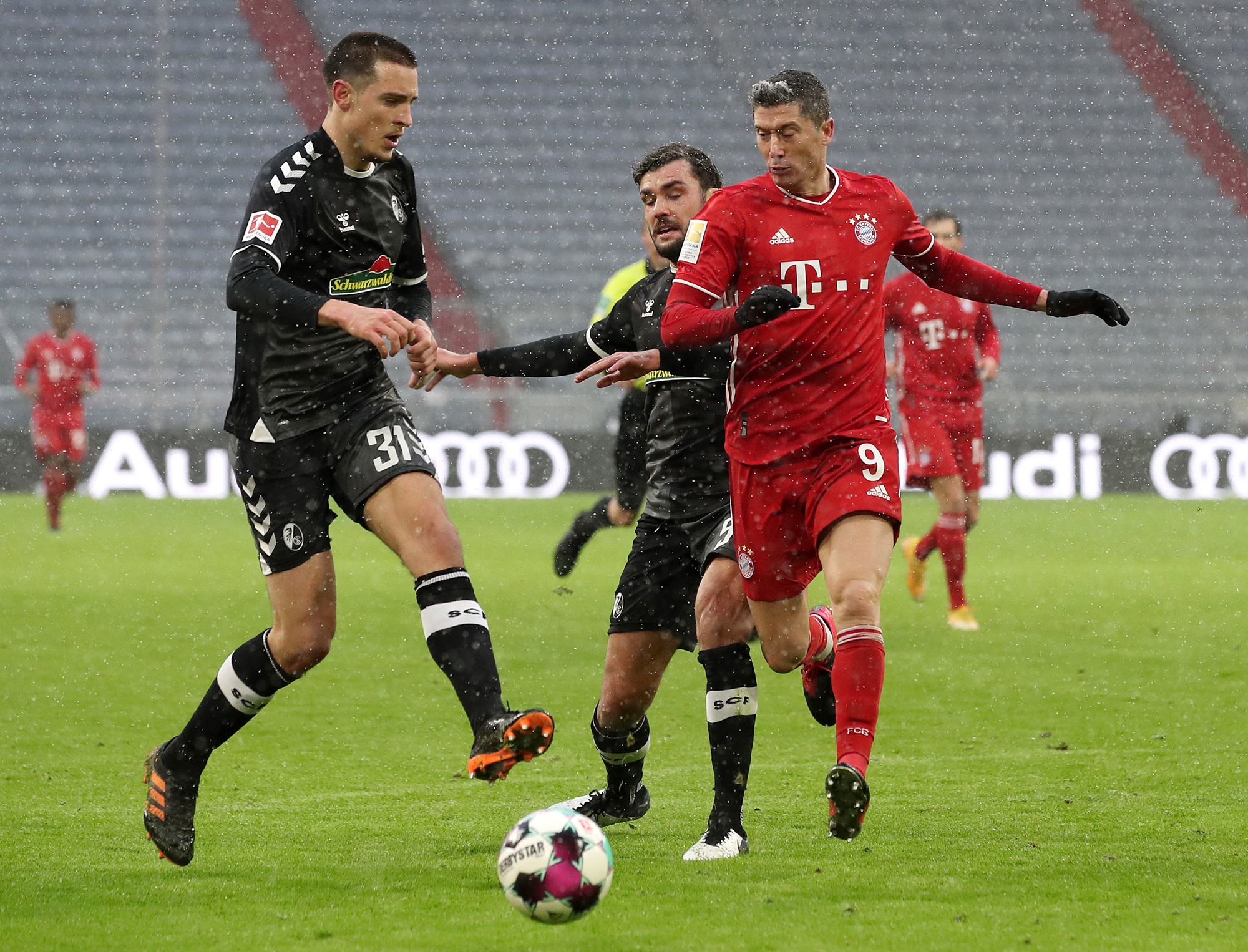 "บาเยิร์น"เปิดรังเฉือนชนะ "ไฟร์บวร์ก" 2-1