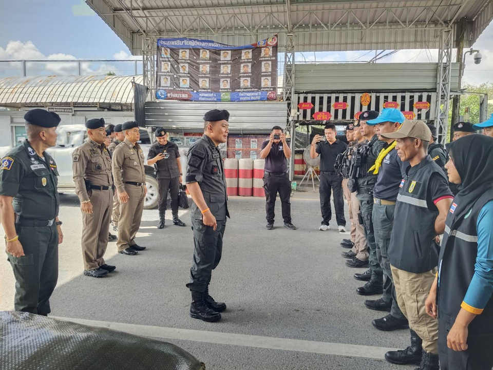 ผบช.ภ.9 ตรวจเยี่ยมจุดตรวจยะลา ย้ำเข้มมาตรการปลอดภัย-ลดอุบัติเหตุช่วงปีใหม่ 