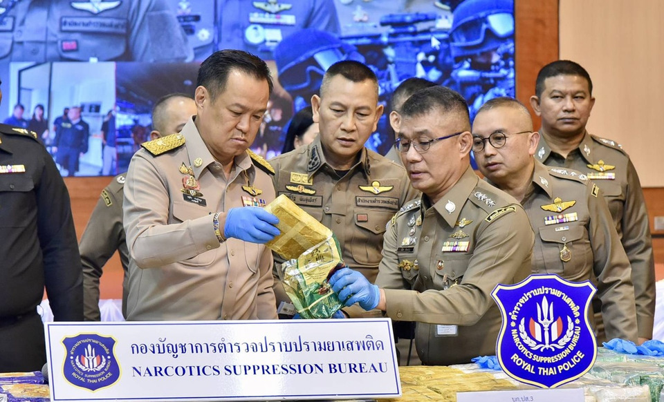 นายกฯ นำทีมแถลงผลงานปราบยาเสพติด ยึดของกลางกว่า 330 ล้านเม็ด อายัดทรัพย์ 3.3 พันล้าน