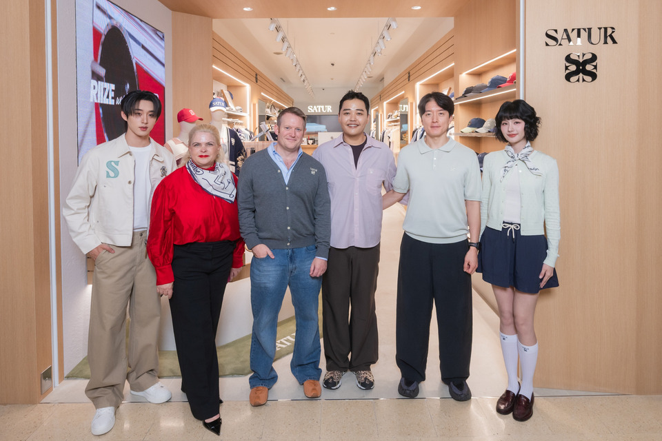 SATUR แบรนด์แฟชั่นเกาหลีมาแรง เปิดแฟล็กชิปสโตร์แห่งแรกในเอเชียตะวันออกเฉียงใต้ ที่เซ็นทรัล ลาดพร้าว
