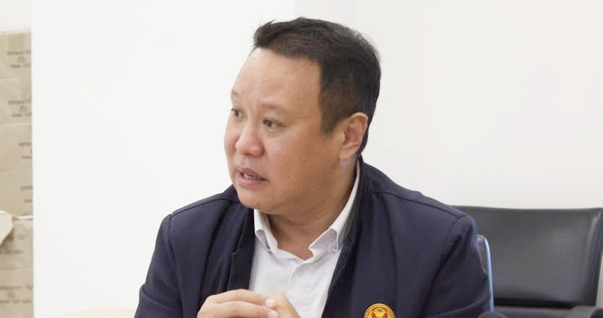 “สมชาติ” สส.ภูเก็ต ปชน. พบ DSI แจงปม “นอมินีต่างชาติ” ลั่นไม่มีแม้แต่ตารางมิลลิเมตรเดียว แผ่นดินไทยตกในมือคนต่างด้าว