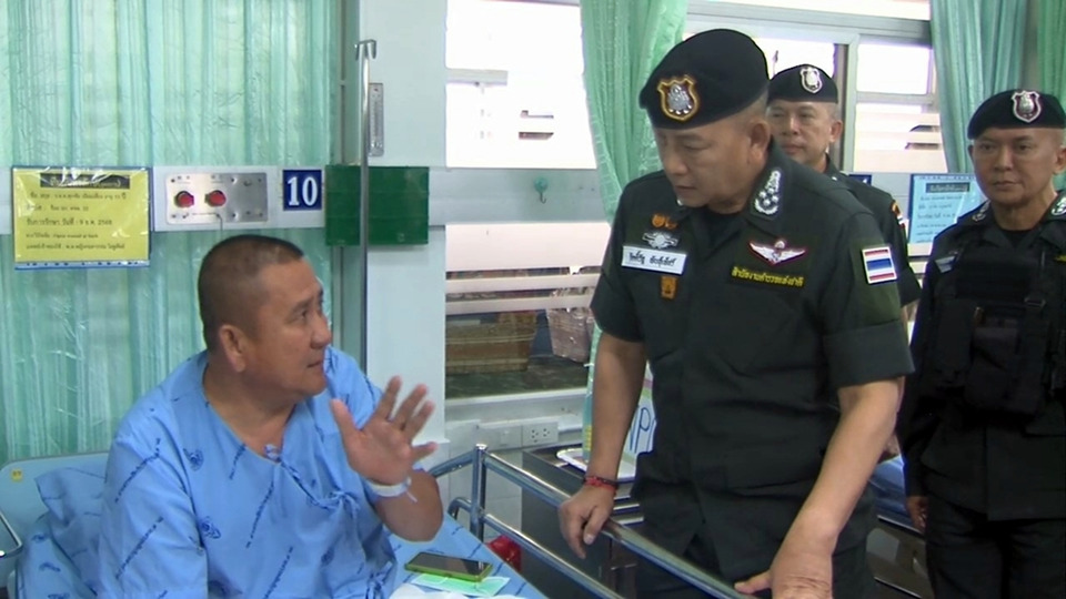ผบ.ตร. รุดเยี่ยม ตชด.เจ็บจากเหตุปะทะชายแดนปราสาทพระวิหาร ให้กำลังใจ–มอบเงินช่วยเหลือ