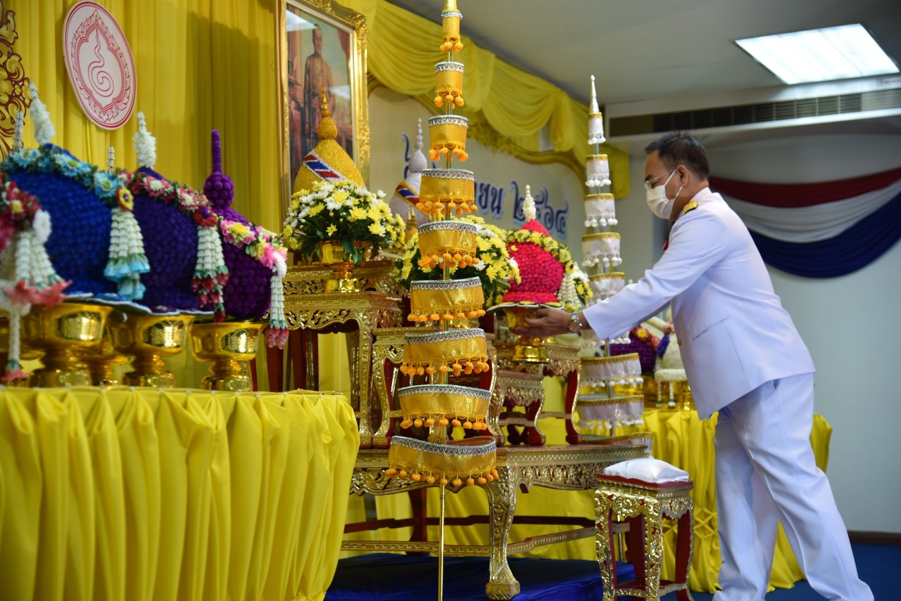 จังหวัดจันทบุรี ประกอบพิธีเนื่องในวันสมเด็จพระพุทธยอดฟ้าจุฬาโลกมหาราช และ วันที่ระลึกมหาจักรีบรมราชวงศ์ 