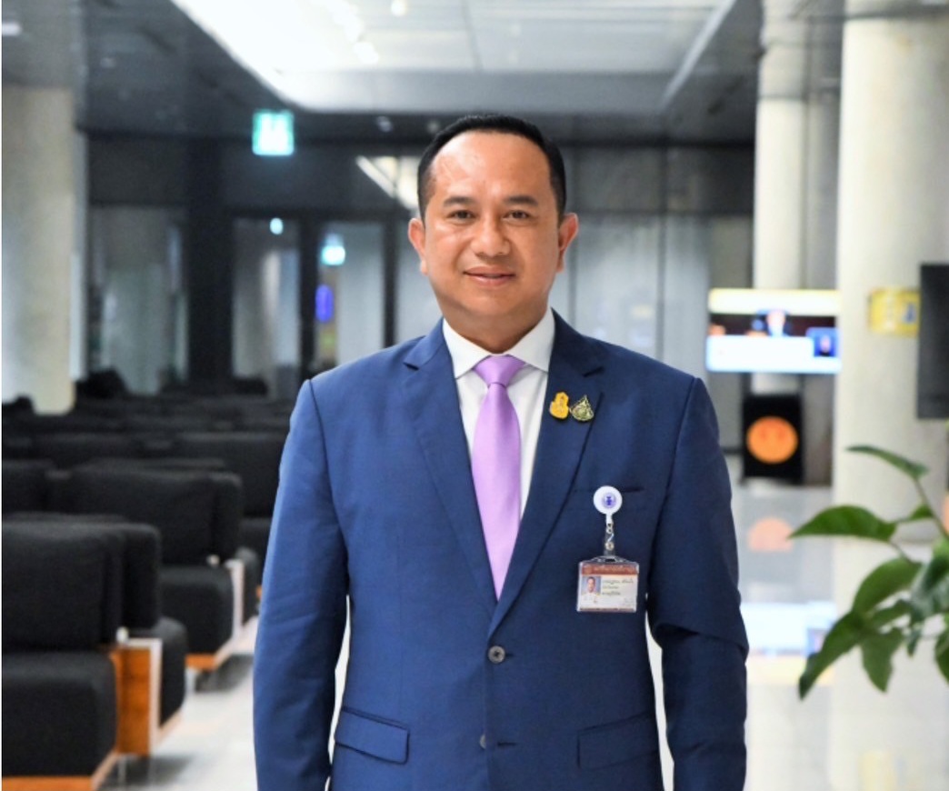 "โฆษกภท." ยันพรรคหนุนนโยบายรัฐบาล ชี้ “พุทธิพงษ์” ออกมาคัดค้านแจกเงินหมื่นเป็นความเห็นส่วนตัว จี้ตอบให้ชัดพูดในฐานะอะไร