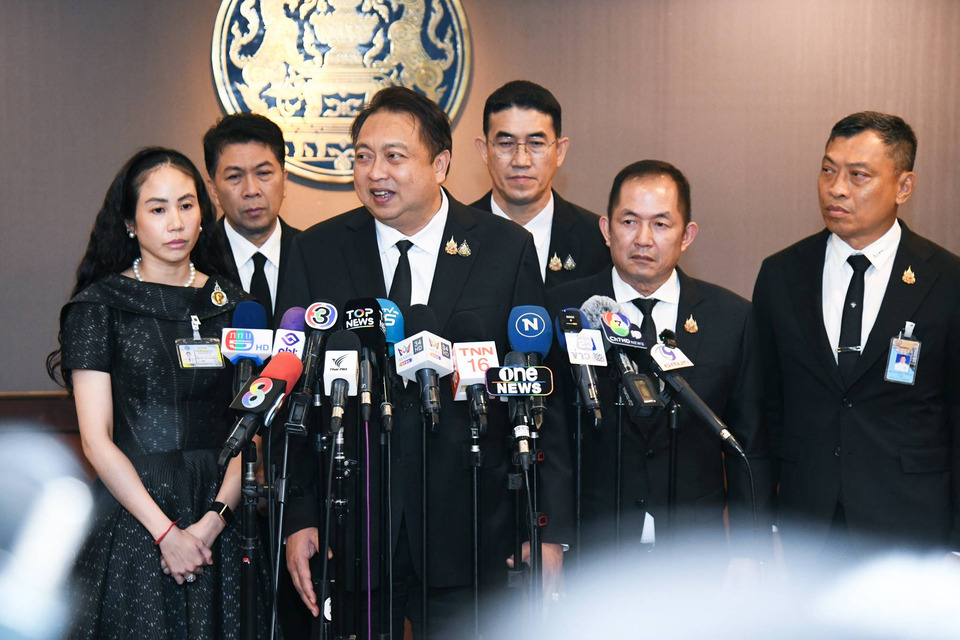 "สุชาติ" แจงโยก "รวีวรรณ" นั่ง "ปลัด ทส."  ถูกฝาถูกตัวแล้ว เหตุเป็นลูกหม้อ ไม่เกี่ยวนามสกุลดัง “ภูริเดช” คุย “ชญานันท์” คุยแล้วไม่มีปัญหา