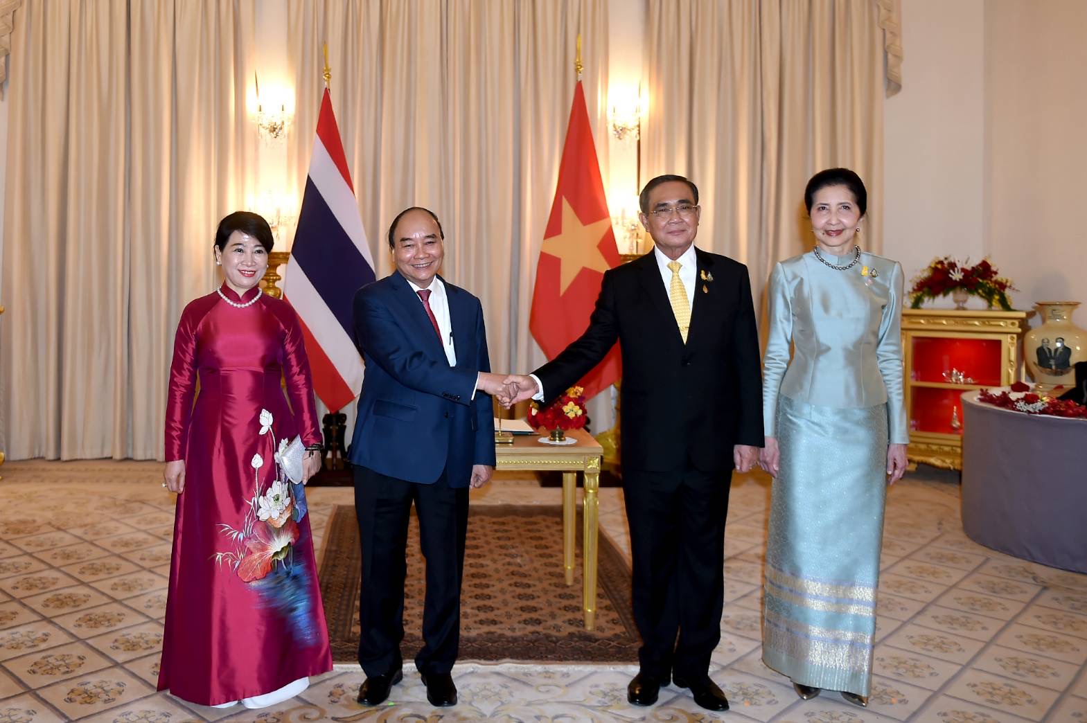“ไทย-เวียดนาม” ลงนามเอ็มโอยู 5 ฉบับ ย้ำความสัมพันธ์ ร่วมสร้างอาเซียนเข้มแข็ง หวังสถานการณ์เมียนมาร์คลี่คลาย