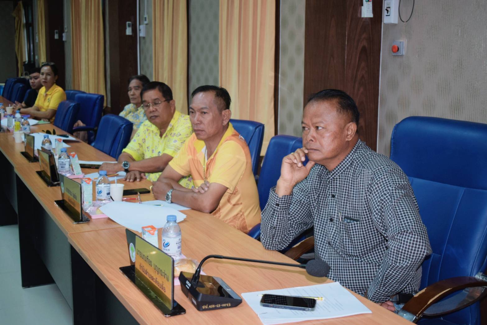 เทศบาลตำบลตะเคียนเตี้ยจัดประชุมแผนพัฒนาท้องถิ่นประจำปีงบประมาณ 2567 