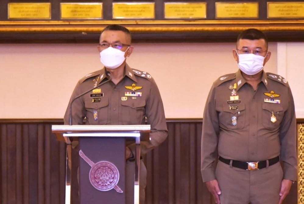 "ฉลามจ๋อ"รวบอดีตผจก.ธนาคาร ตุ๋นเงินเบี้ยประกันไปสู่กองทุนทิพย์เสียหาย 7ล.ก่อนนั่งแท่น ผบก.สส.บช.น.