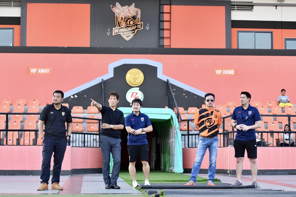 สมาคมฯ-ไทยลีก-นิชิโนะ พบผู้บริหาร "สโมสรประจวบ-ระยอง" หารือเรื่องการพัฒนาทีมชาติและลีกอาชีพ