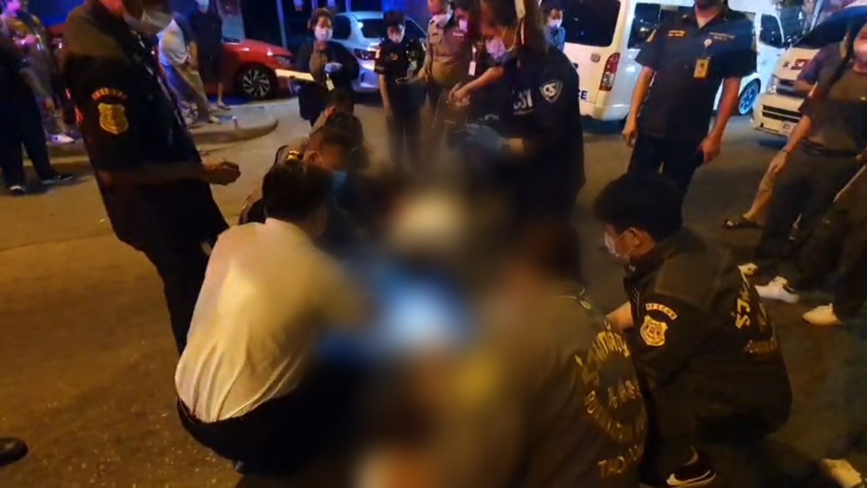 วงจรปิด ตาวัย 67 ปี เดินข้ามถนนไม่พ้นถูกรถกระบะชนร่างลอยเสียชีวิต