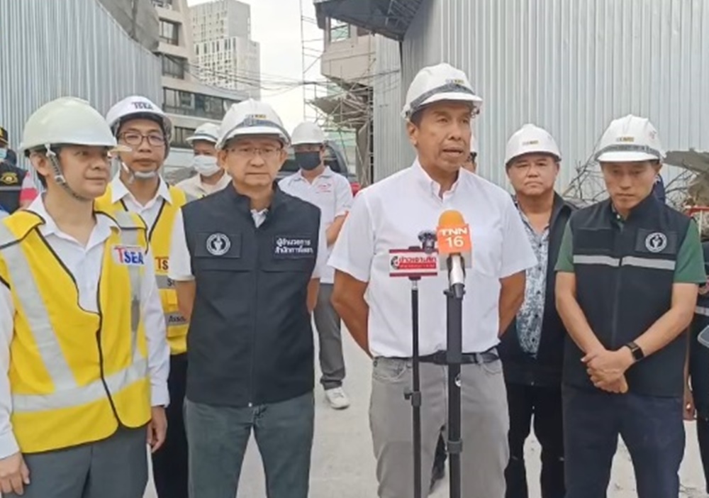 ผู้ว่าฯกทม.ลงพื้นที่ตรวจสอบเหตุแท่งคอนกรีตถ่วงเครนร่วงบนถนนพระราม4