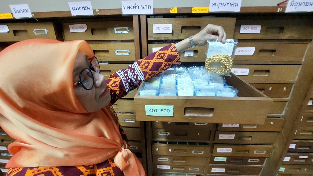 โรงรับจำนำเบตง ลดดอกเบี้ยช่วยผู้ปกครองรับเปิดเทอม ยอดจำนำทองทะลุ 111 ล้าน 