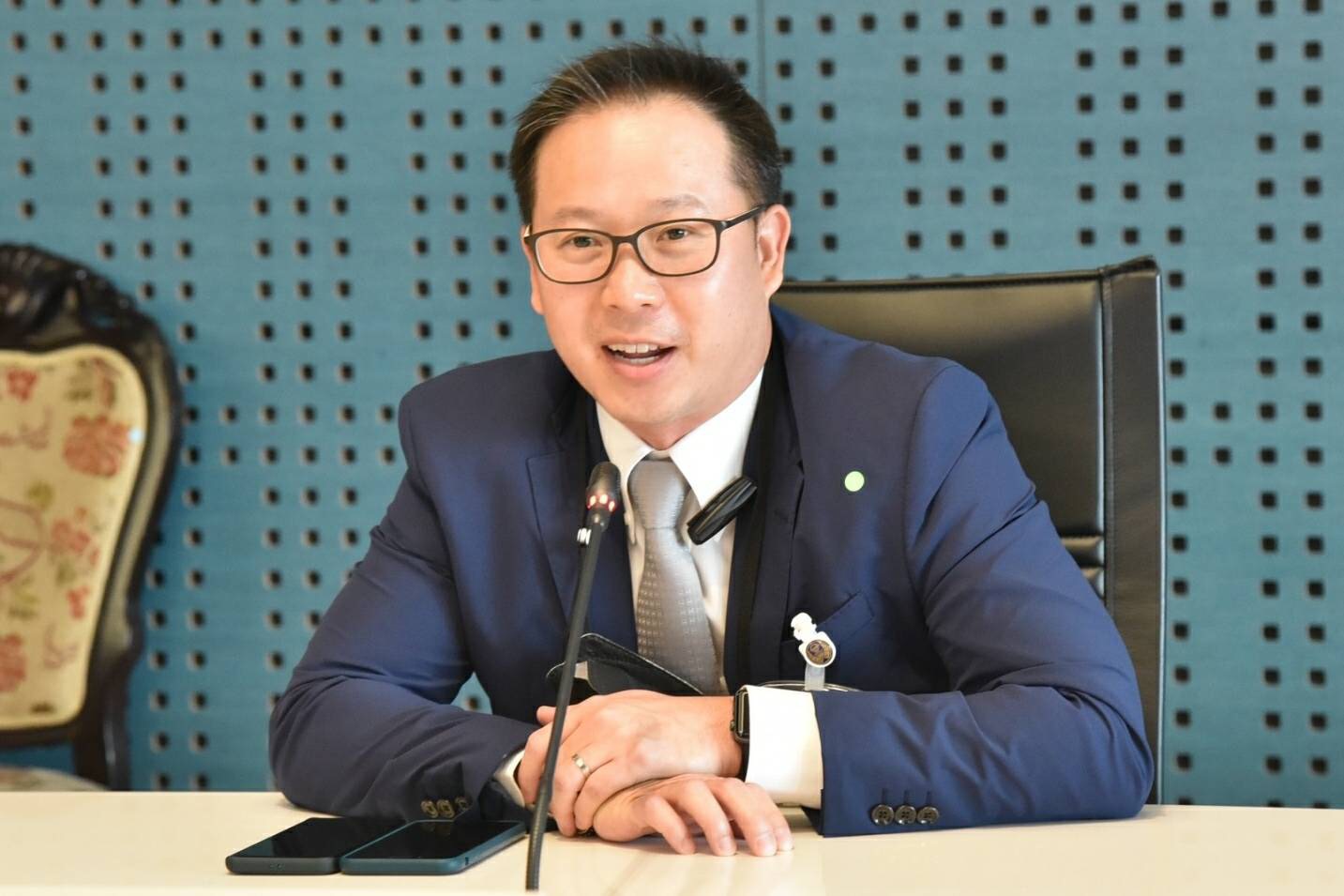 “พท.”เสนอเยียวยา5จ.ควบคุม6พันบาท3เดือน เร่งช่วยSMEs หวั่นว่างงานพุ่ง  แนะฟื้นฟูเศรษฐกิจพร้อมเยียวยา 