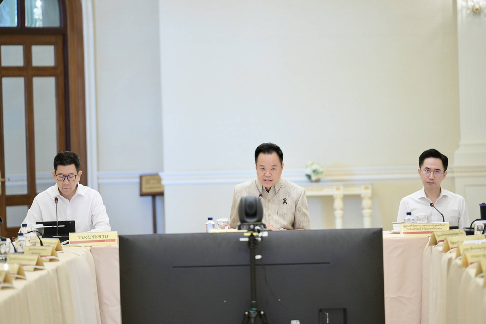 นายกฯ นั่งหัวโต๊ะ กพช. พิจารณา 3 มาตรการ “พลังงาน -ค่าไฟฟ้าปชช.” สั่งแจง หลังกลุ่มนักวิชาการ บูลลี่ คนใช้ไฟฟ้ามากอุ้มคนใช้ไฟฟ้าน้อย