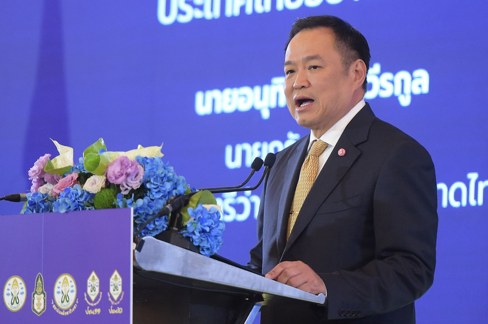 นายกฯ บอกคนไทยต้องฟอกไตฟรี ชี้ ไม่เอาชีวิต ปชช. มาแลกคะแนนเสียงกระจอกๆ  ยันรบ. ไม่ยอมเสียเปรียบกัมพูชาแน่นอน 