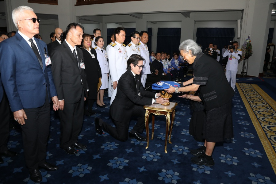 กรมสมเด็จพระเทพฯ พระราชทานพระราชวโรกาสให้รมว.ท่องเที่ยวและกีฬา นำคณะนักกีฬาคนพิการทีมชาติไทยเฝ้าฯก่อนร่วมการแข่งกีฬาอาเซียนพาราเกมส์