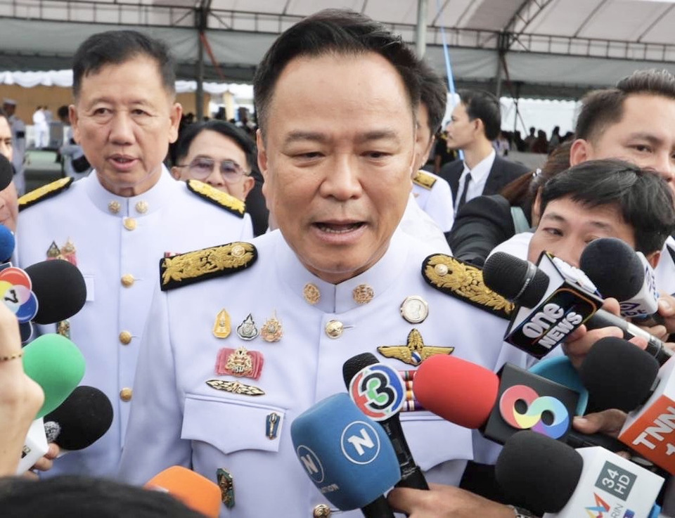 "อนุทิน" ขอทุกพรรคผลักดัน แก้รธน. ให้สำเร็จก่อนยุบสภา ขอเลิกสาดโคลน แนะเตรียมพร้อมลต. ชี้ ภท. ไม่ต้องกังวลจัดสรรพื้นที่บ้านใหญ่