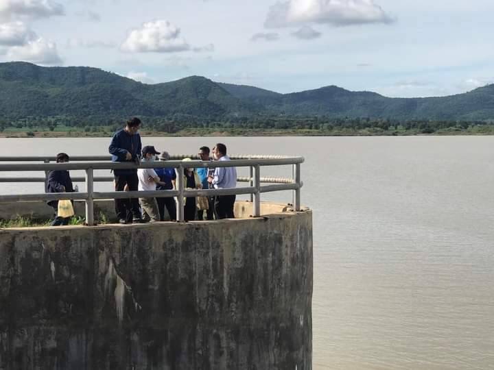 สำนักงานชลประทานที่ 3 ลงพื้นที่ติดตามสถานการณ์น้ำอ่างเก็บน้ำห้วยใหญ่ พร้อมรับมือไต้ฝุ่น ‘โนรู’