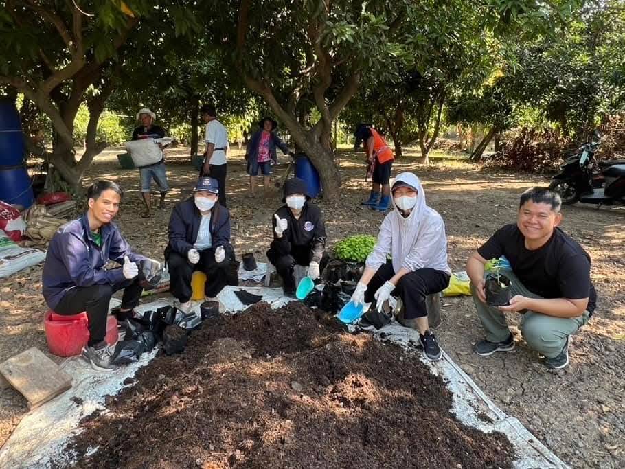 “พช.เมืองอ่างทอง เมืองแห่งความสุข” เตรียมความพร้อมเพื่อจัดกิจกรรมบูรณาการ "ทางนี้มีผล ผู้คนรักกัน"