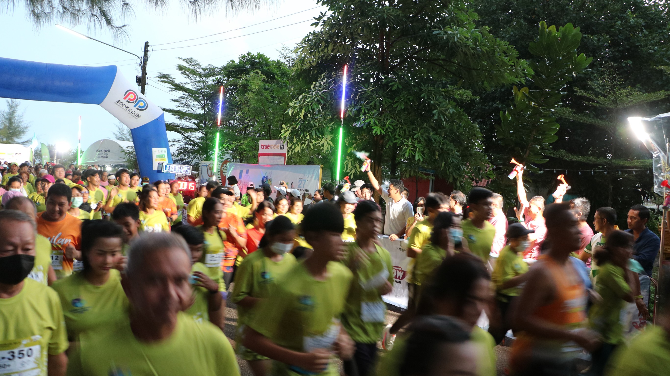 พังงาสุดคึกคัก​ นักวิ่งไทยเทศกว่าพันคนร่วมงานวิ่ง KHAOLAK RUN HALF MARATHON 2022 ส่งเสริมการท่องเที่ยวในพื้นที่