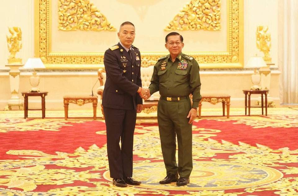 “บิ๊กคิม” พบ “มิน อ่อง ไหล่”  ย้ำข้อตกลงแจ้งเตือน หากเครื่องบินรบ-อากาศยานเมียนมา ล้ำแดนไทย