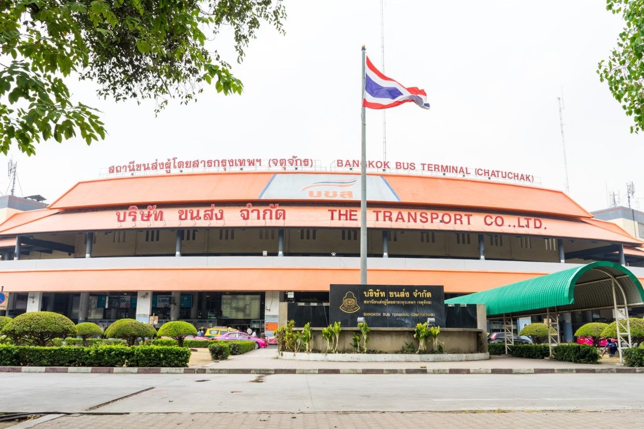 บขส.ลงดาบรถร่วมฯ ขายตั้วที่บ้านไผ่ เกินที่นั่ง ปรับ 50,000 บาท พักใช้รถ 7 วัน