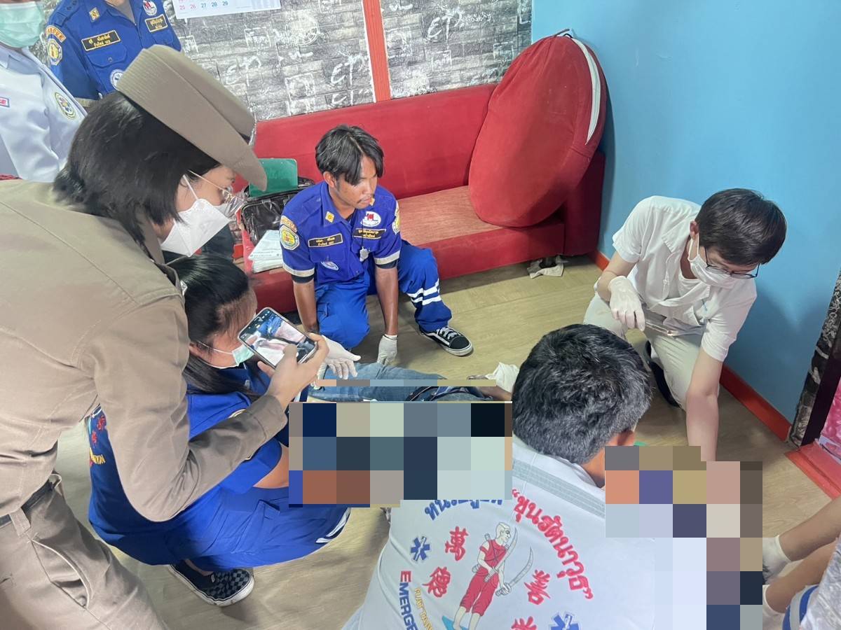  หนุ่มท่าม่วงวัย 55 แขวนคอลาโลกเหตุเพราะหาเงินไปจ่ายคู่กรณีคดีทะเลาะวิวาทไม่ได้ 