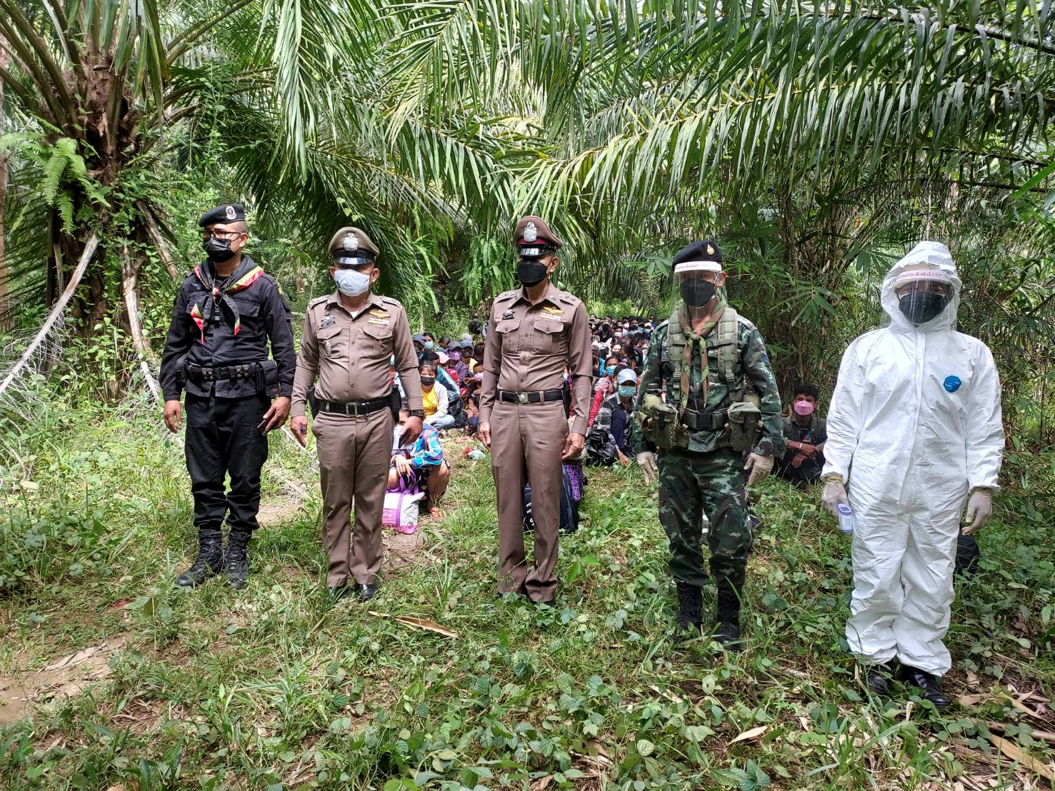 ตำรวจภูธรภาค7 รวบต่างด้าวลักลอบเข้าเมืองทางธรรมชาติบ้านห้วยกบ