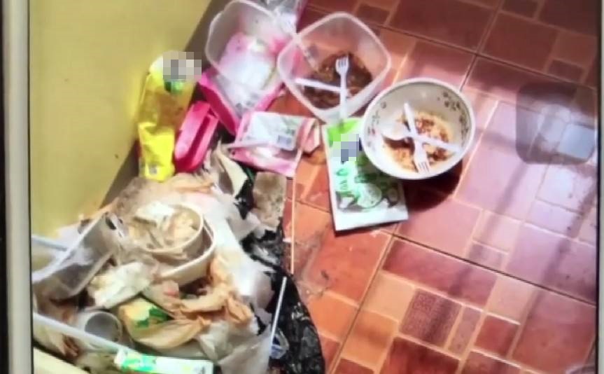  สาวเช่าหอพักสุดแสบพัก 2 ปีเศษ ทิ้งขยะเหม็นคลุ้งเล่นเอาคนทำความสะอาดบ่นอุบ