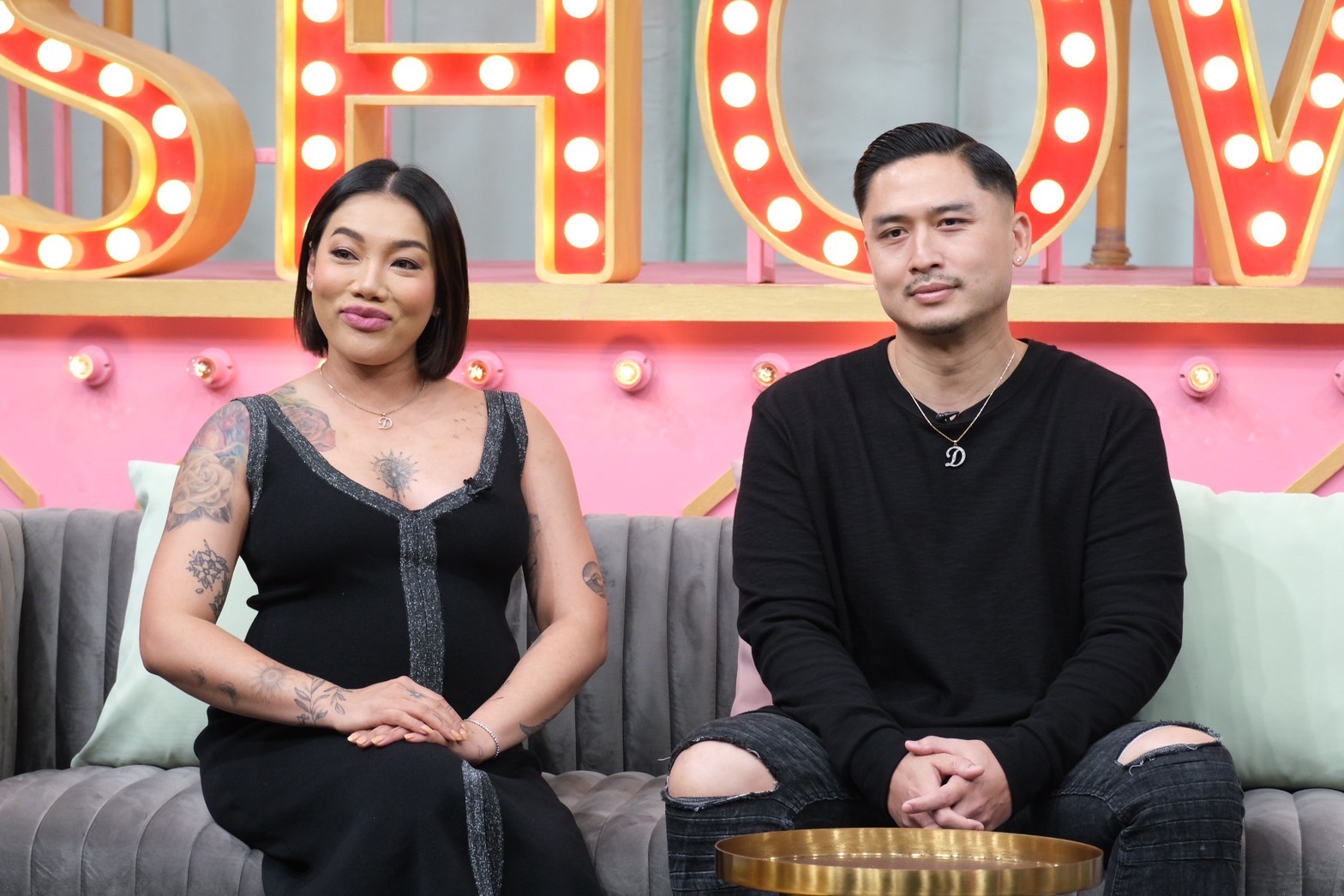 'ดา เอ็นโดฟิน' ควงสามี 'เดนนิส' เผยถึงเส้นทางความรัก พร้อมเคลียร์ข่าวเม้าท์ มีลูกแล้วจะลาออกจากวงการ?