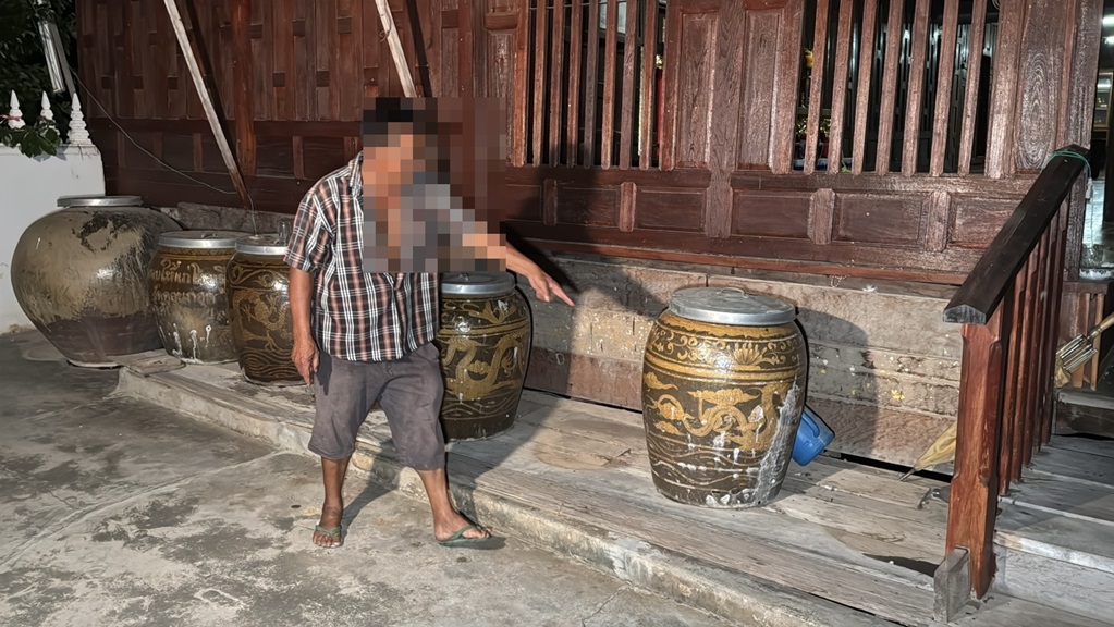 โจรใจบาปขโมยโอ่งมังกรเก่าแก่อายุเกือบ 100 ปีบนกุฎิวัดดอนกอก บ้านลาด