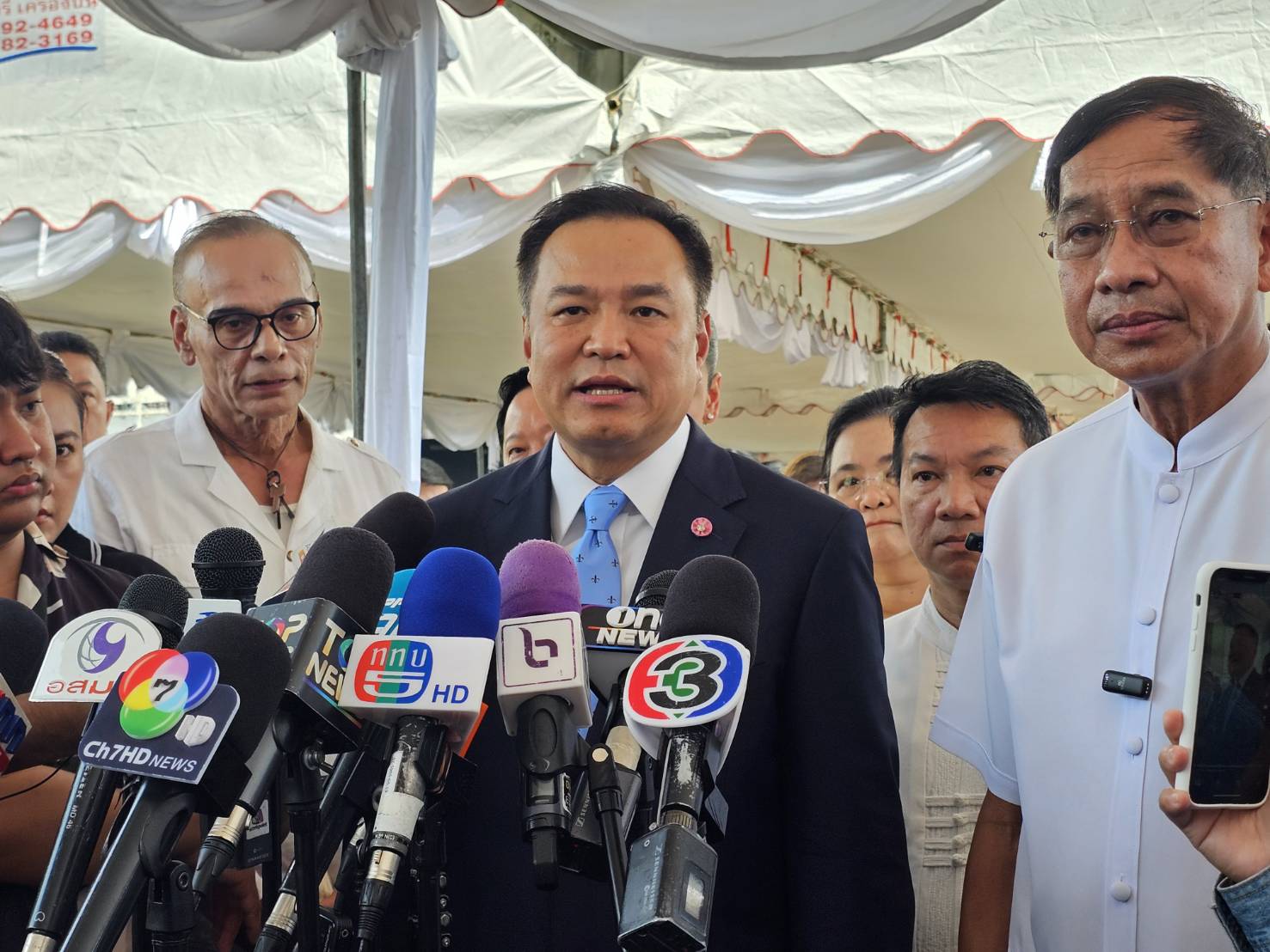 "อนุทิน" ขอบคุณชาวเมืองคอน เลือก  "วาริน"  คว้าชัย "นายกอบจ."  ถ่อมตัวเจาะพื้นที่ภาคใต้เพิ่ม 
