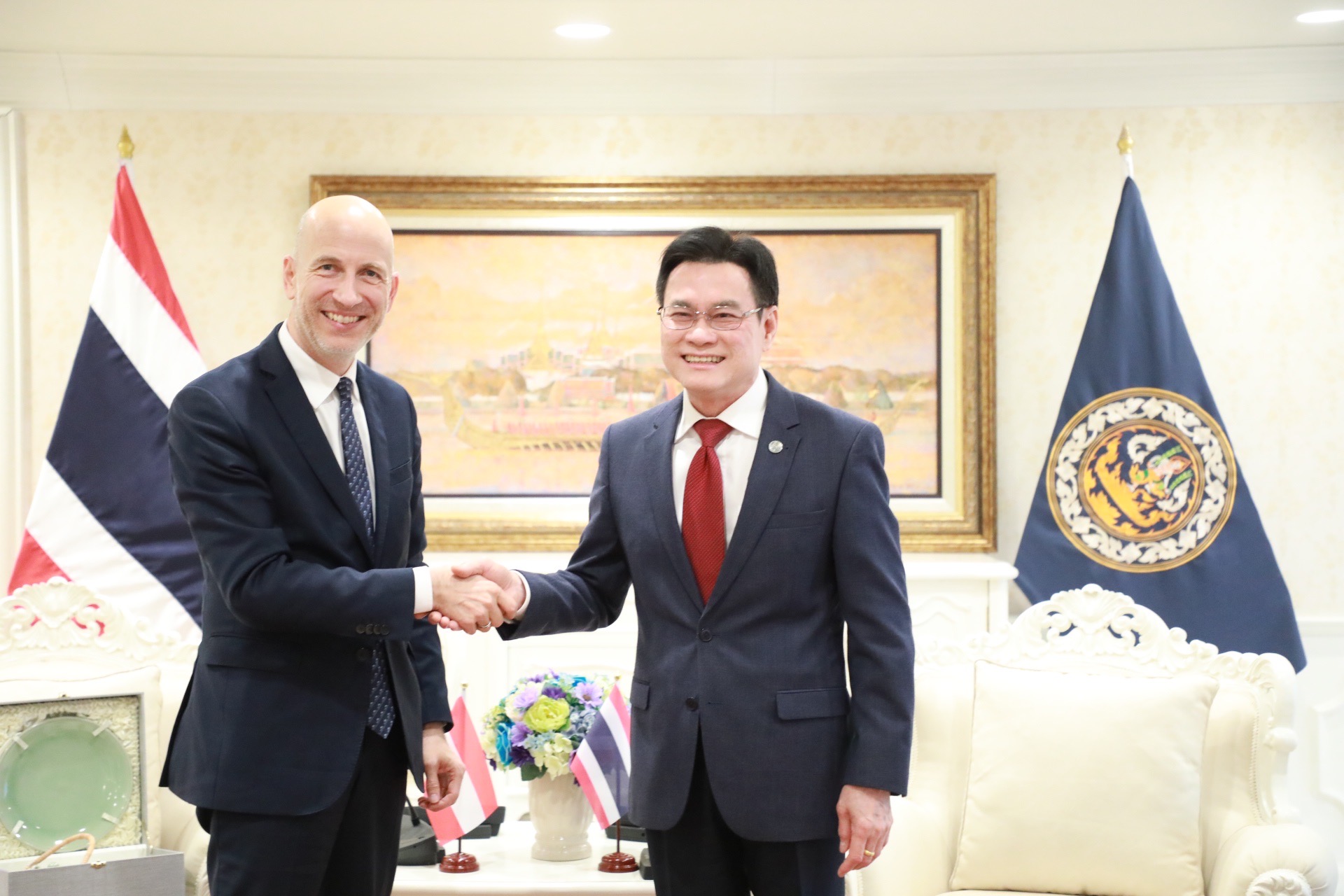 "จุรินทร์" เจรจา รมต.เศรษฐกิจออสเตรีย ช่วยหนุนภูเก็ตเป็นเจ้าภาพ Specialize Expo 2028 